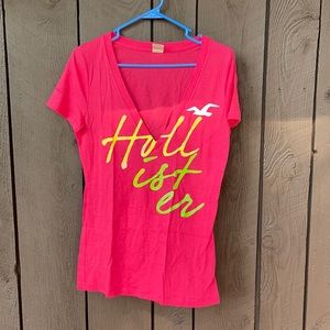 Hollister V neck graphic Tshirt